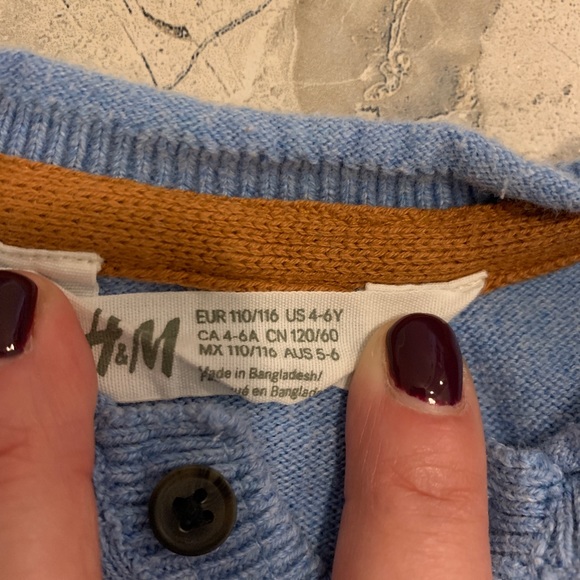 Boys sweater - Picture 2 of 2